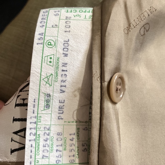 VALENTINO OUMO great condition blazer. - Picture 7 of 8